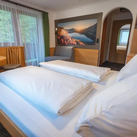 Haus Markus Bed & Breakfast Tux