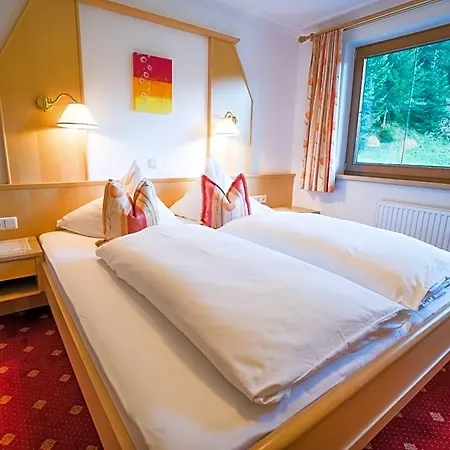 Haus Markus Bed & Breakfast Tux