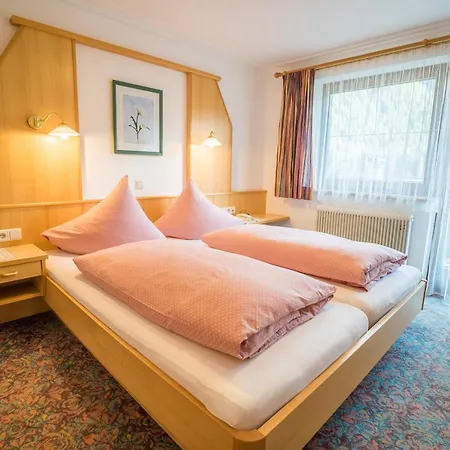 Haus Markus Bed & Breakfast Tux