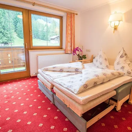 Haus Markus Bed & Breakfast 3*