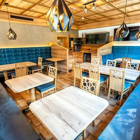 Haus Markus Bed & Breakfast 3*