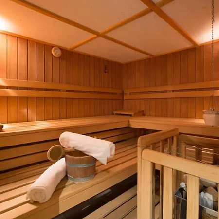 לינה וארוחת בוקר Haus Markus טוקס